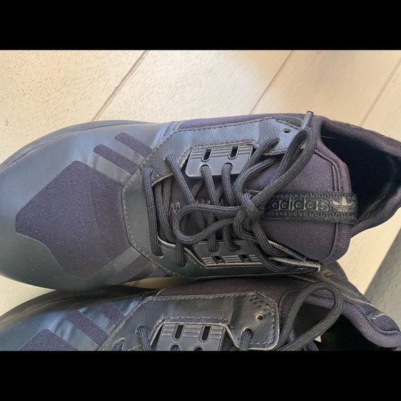 Adidas Originals Tubular Runner Youth Size 3.5 - Picture 3 of 7